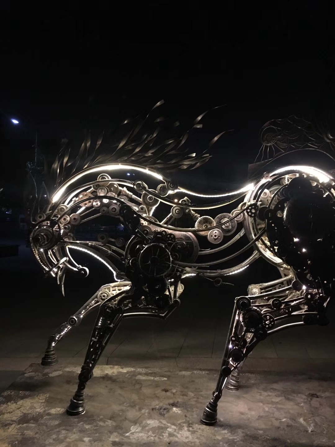 九素(北京)原创机械装置雕塑---机械马