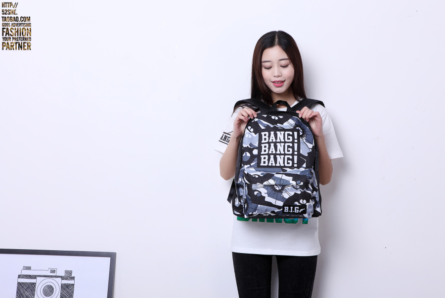 双肩包拍摄 旅行背包真皮休闲双肩包女韩版潮