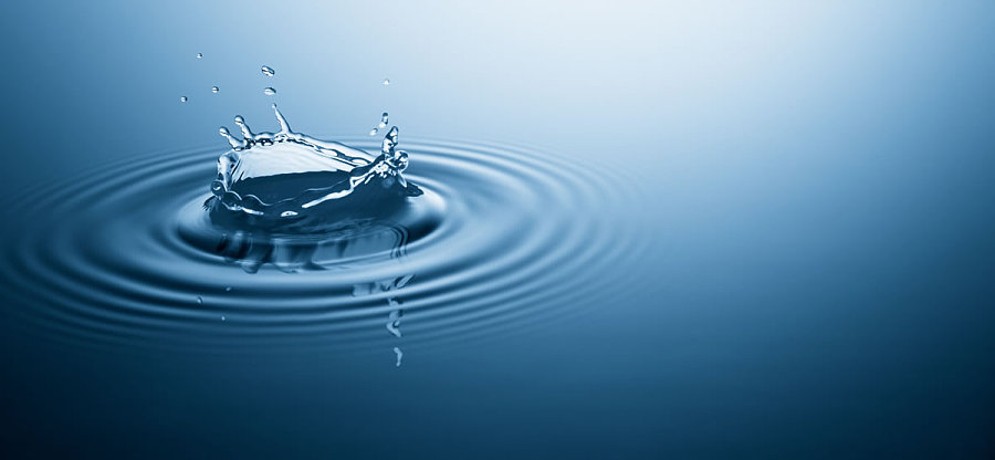 PS 影像创意 图片合成 手机上跳动的水花|宣传