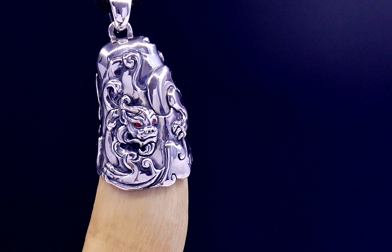 添蜡法雕刻 失蜡法浇筑