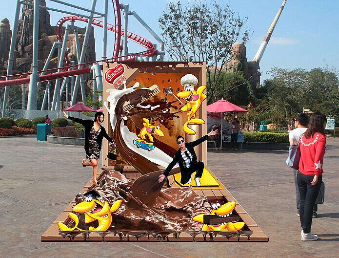 畅游欢乐谷--雀巢“脆脆鲨品牌”联手北京金盛博创3D创意团队,打造大型3D画互动场景.惊爆你的视觉.|其他|墙绘\/立体画|3D艺术馆3D壁画 - 原创作品 - 站酷 (ZCOOL)