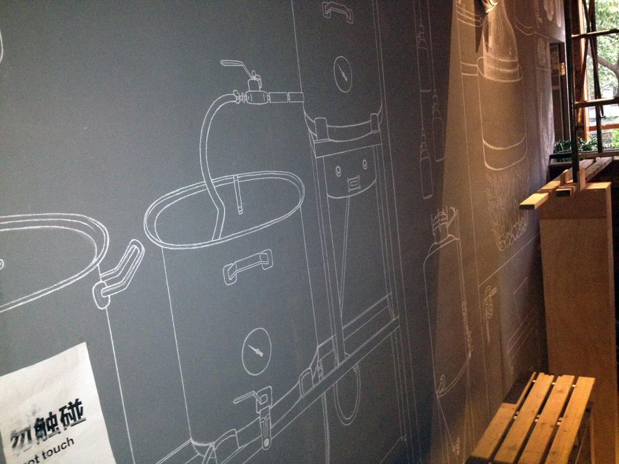 西湖啤酒吧墙绘|墙绘\/立体画|其他|丨HOHO丶 -