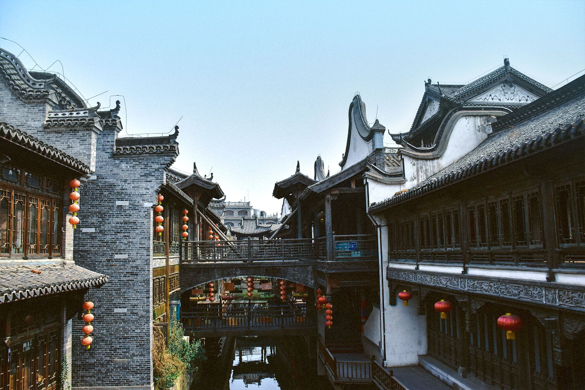 台儿庄为什么通江苏的路不通大车