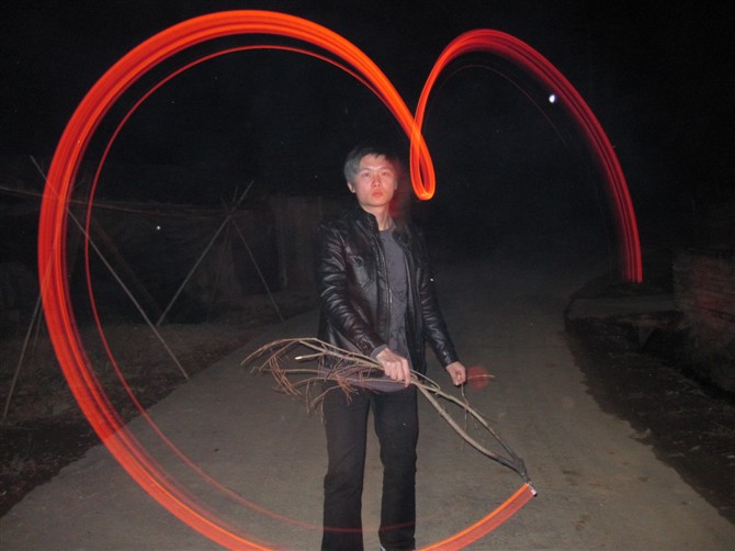 这张照片没有exif信息,详情可通过评论或私信咨询