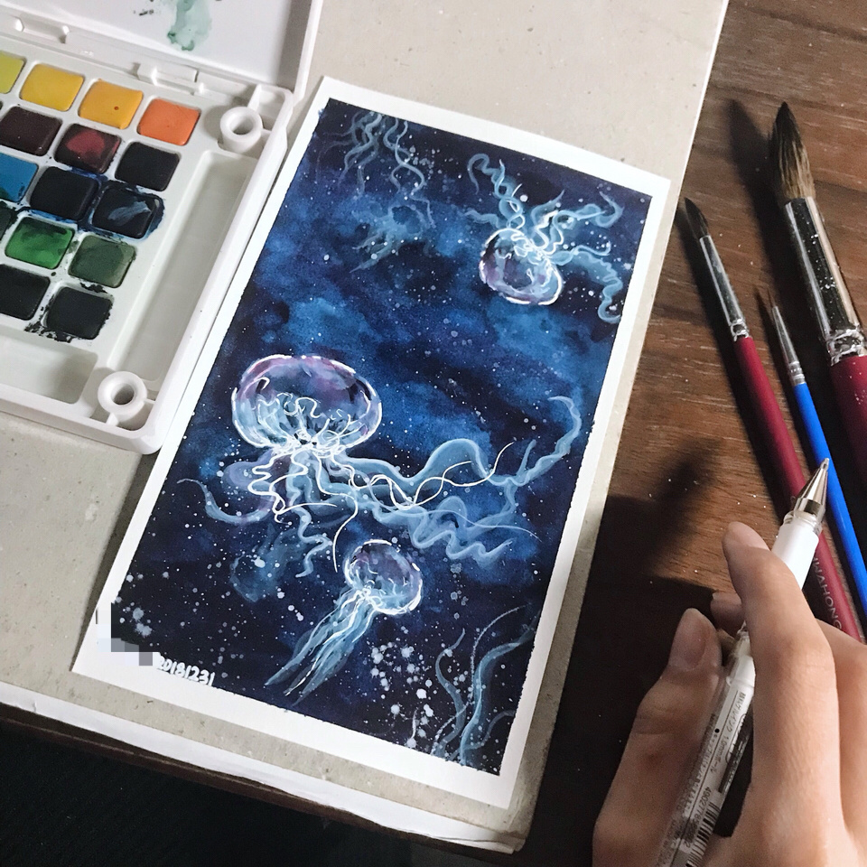 深海水母水彩小画