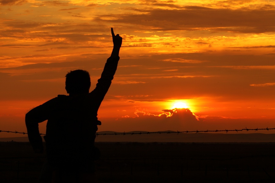 呼伦贝尔大旱 牧民都哭了 草原风光还是依旧美