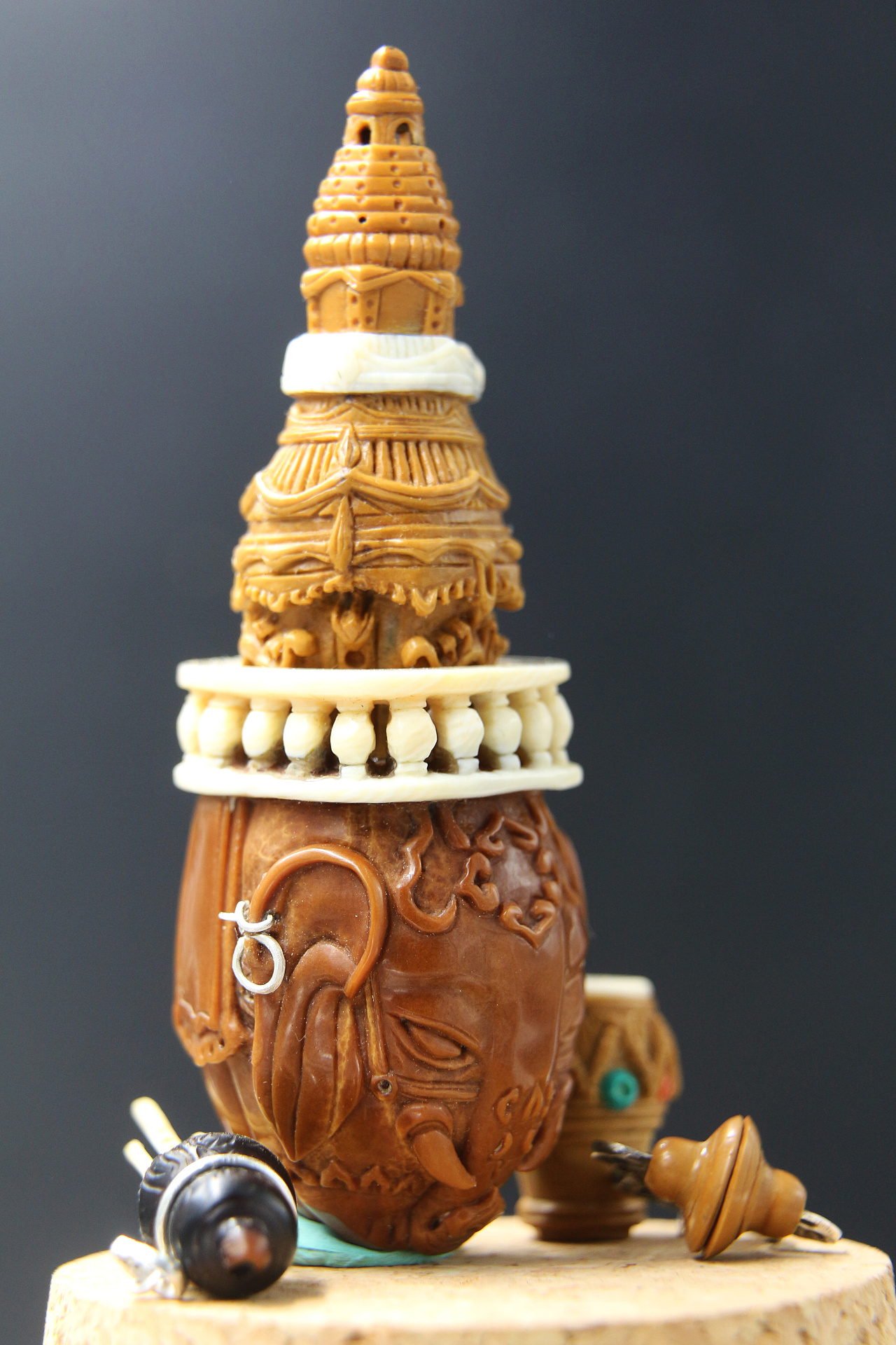 象驼金塔与傣族乐器|手工艺|工艺品设计|Hauru
