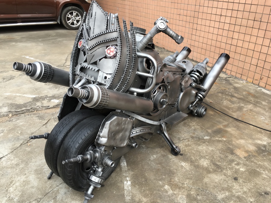铁艺摩托车--利用汽车零配件焊接制作|雕塑|纯艺