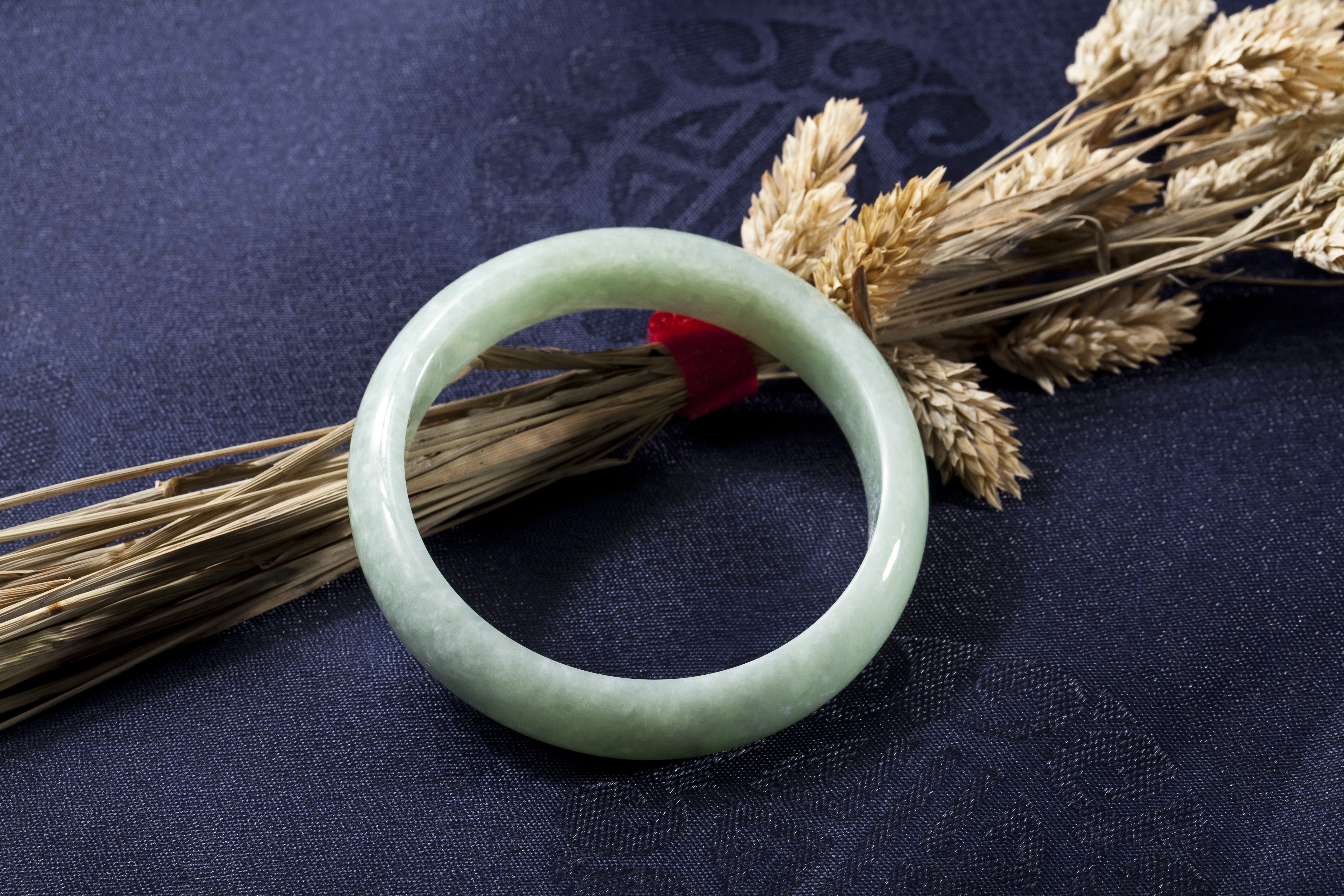 伟德国际法国IDee时尚首饰