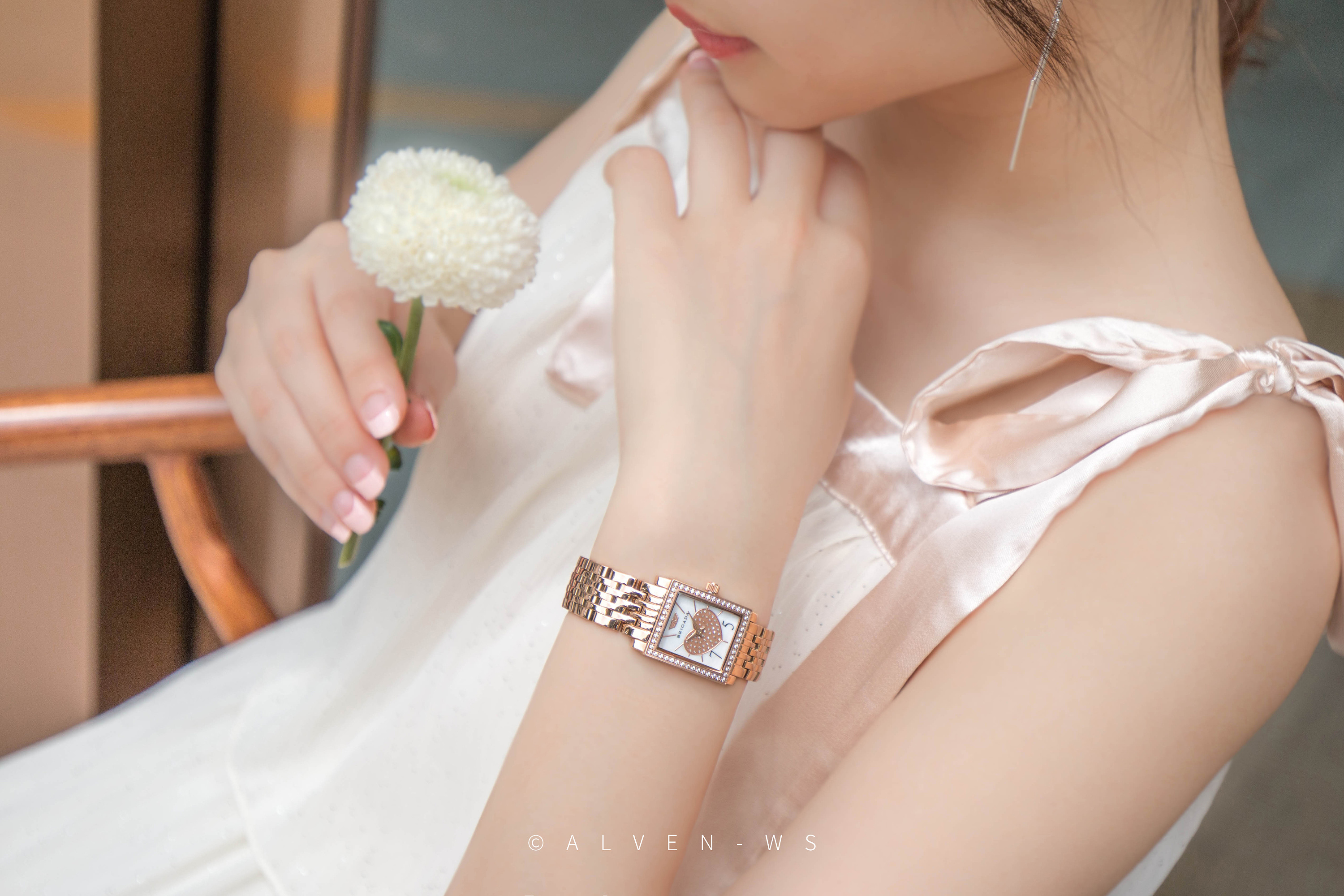 宝茄达唯美女士手表模特图拍摄