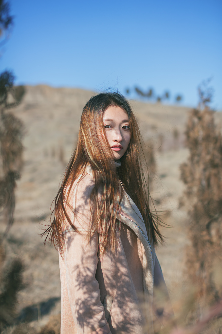 他知道风从哪个方向来|人像|摄影|岩阑 - 原创设