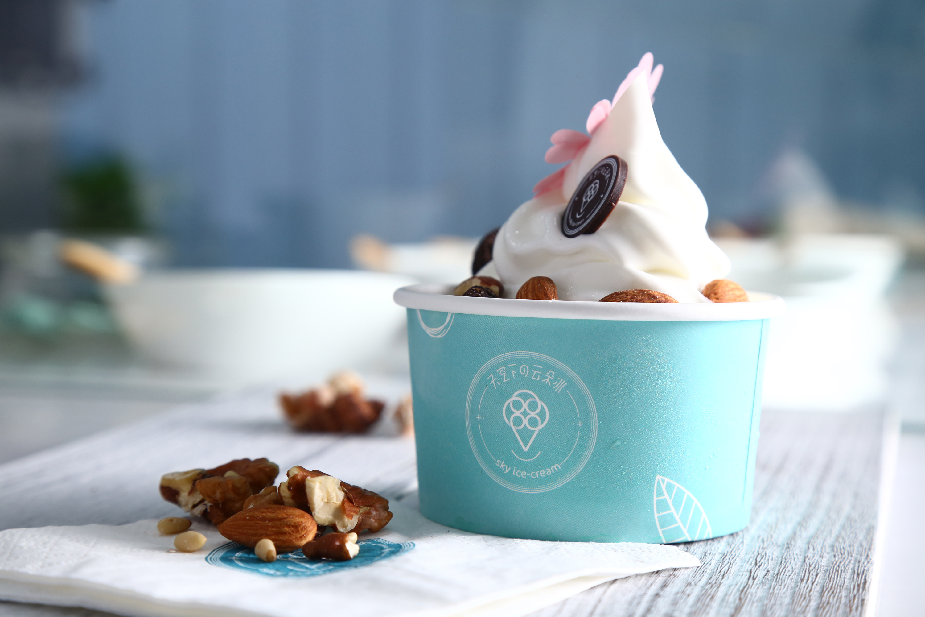 戈一汉堡\/十二朵茶饮\/酸奶冰淇淋