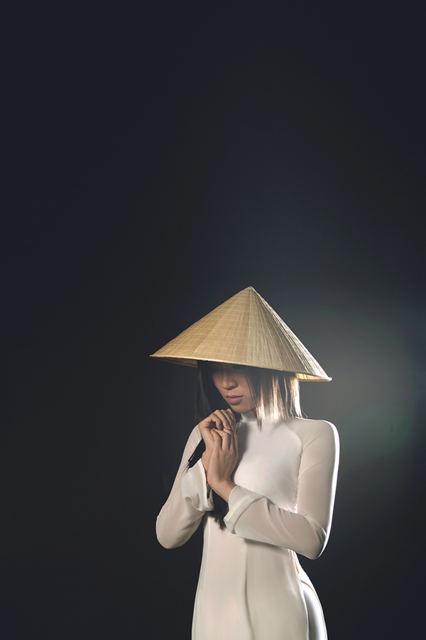 越南传统服饰-(于胡志明市摄影)|人像|摄影|补丁