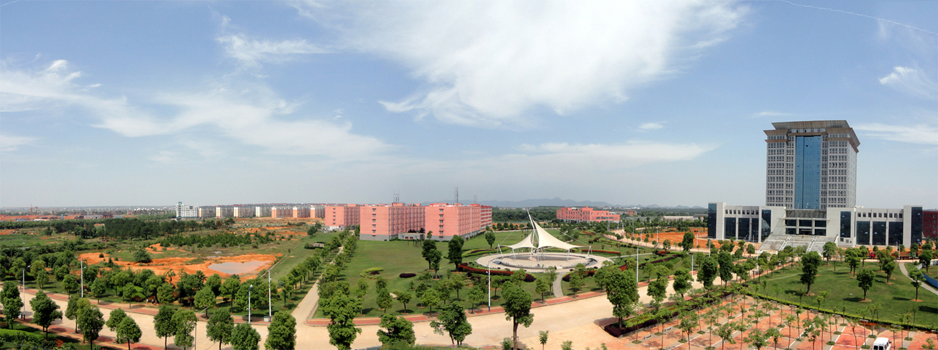 抚州北站候车厅图片