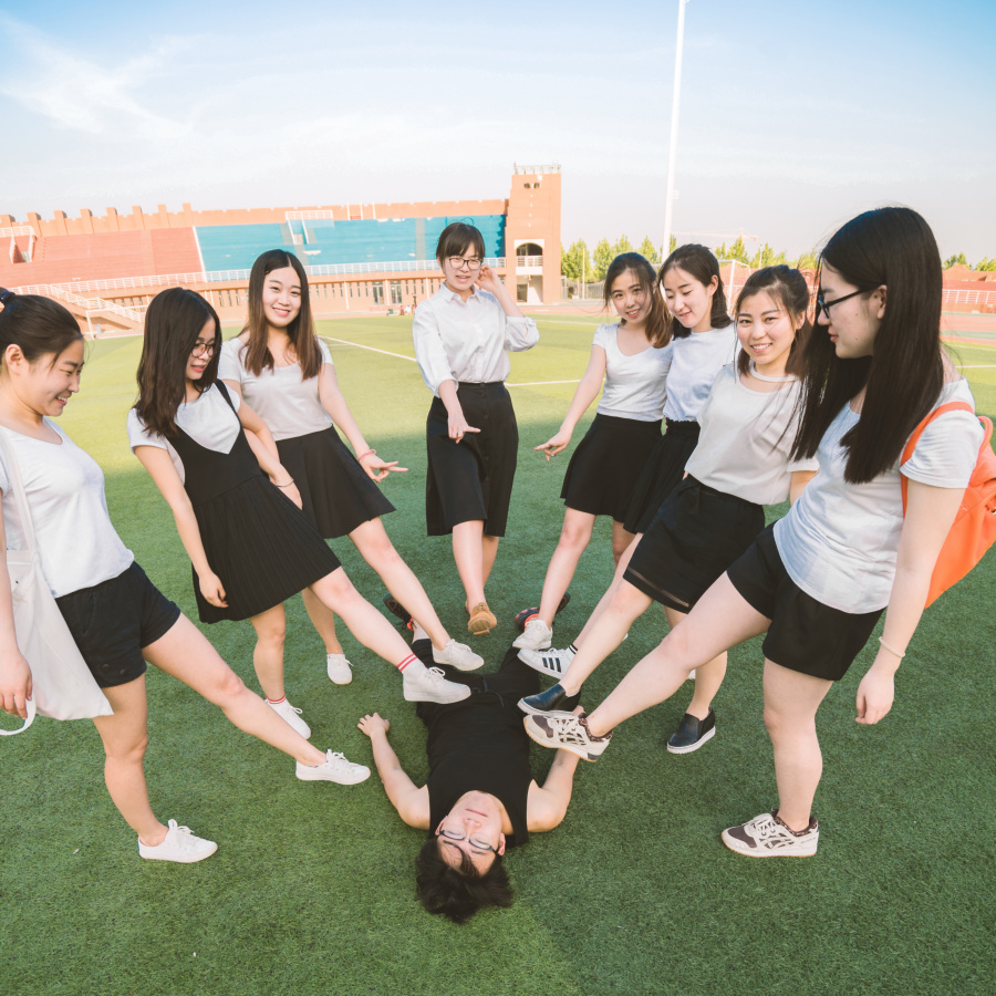 河北工业大学城市学院 工设C122班 毕业照|人