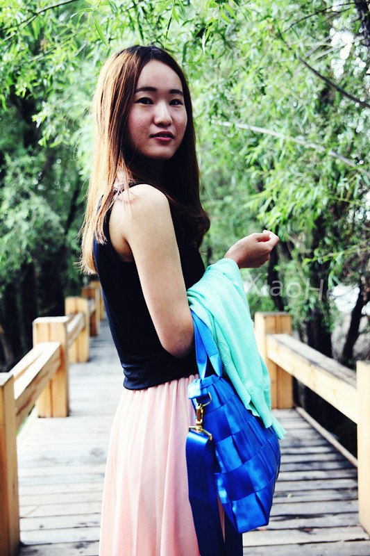 查看《摄影——婧婧姐》原图,原图尺寸:533x800