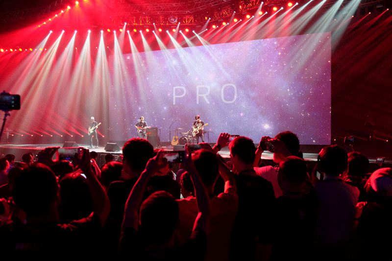 魅族pro5发布会动图集合,汪峰,逃跑计划和热情的魅友们!