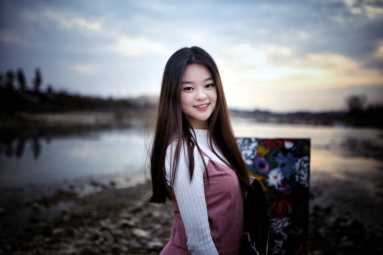 世界美女》写真集朝鲜美女素颜出镜- 沐鸣娱乐平台