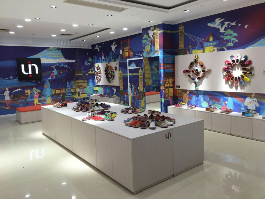 uin旅游鞋店面形象插画|商业插画|插画|panther