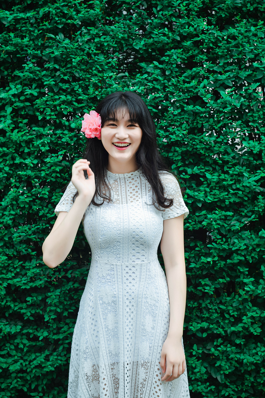 白色连衣裙|人像|摄影|HALII - 原创设计作品 - 站