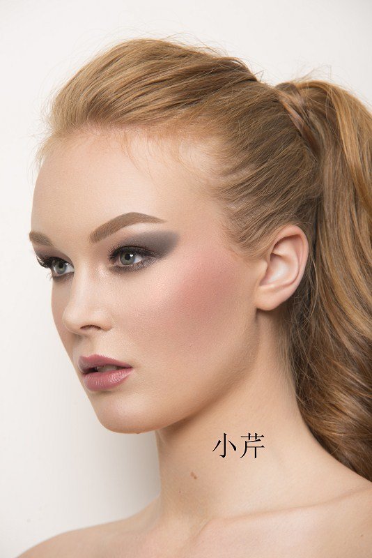 查看《第六期商业人像精修耳朵作业 》原图,原图尺寸:534x800