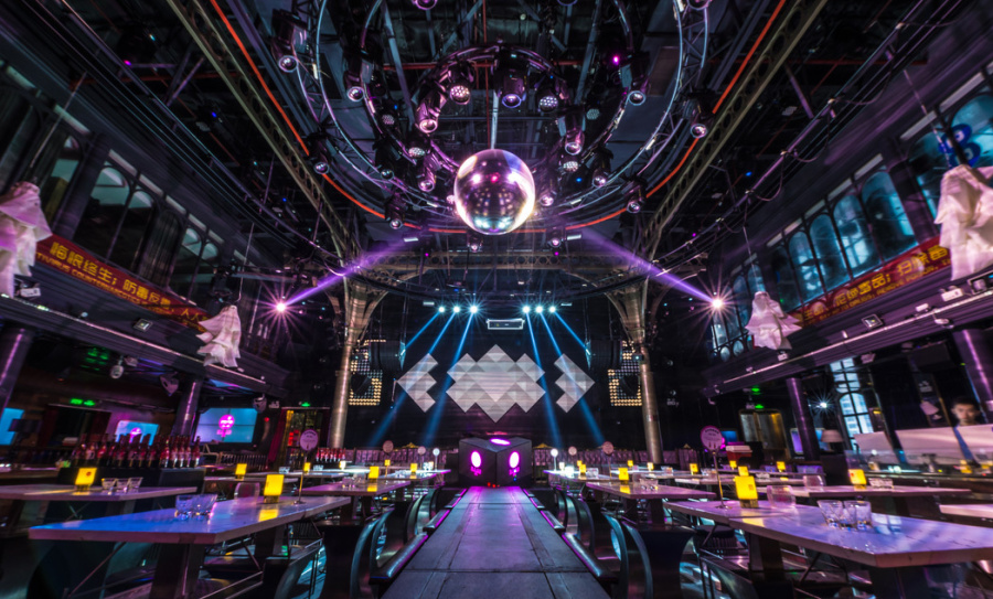 成都酒吧装修设计公司案例《路易酒吧》|室内