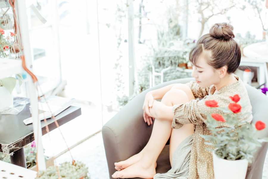 花房,姑娘|人像|摄影|人人叫我崔老师 - 原创设计