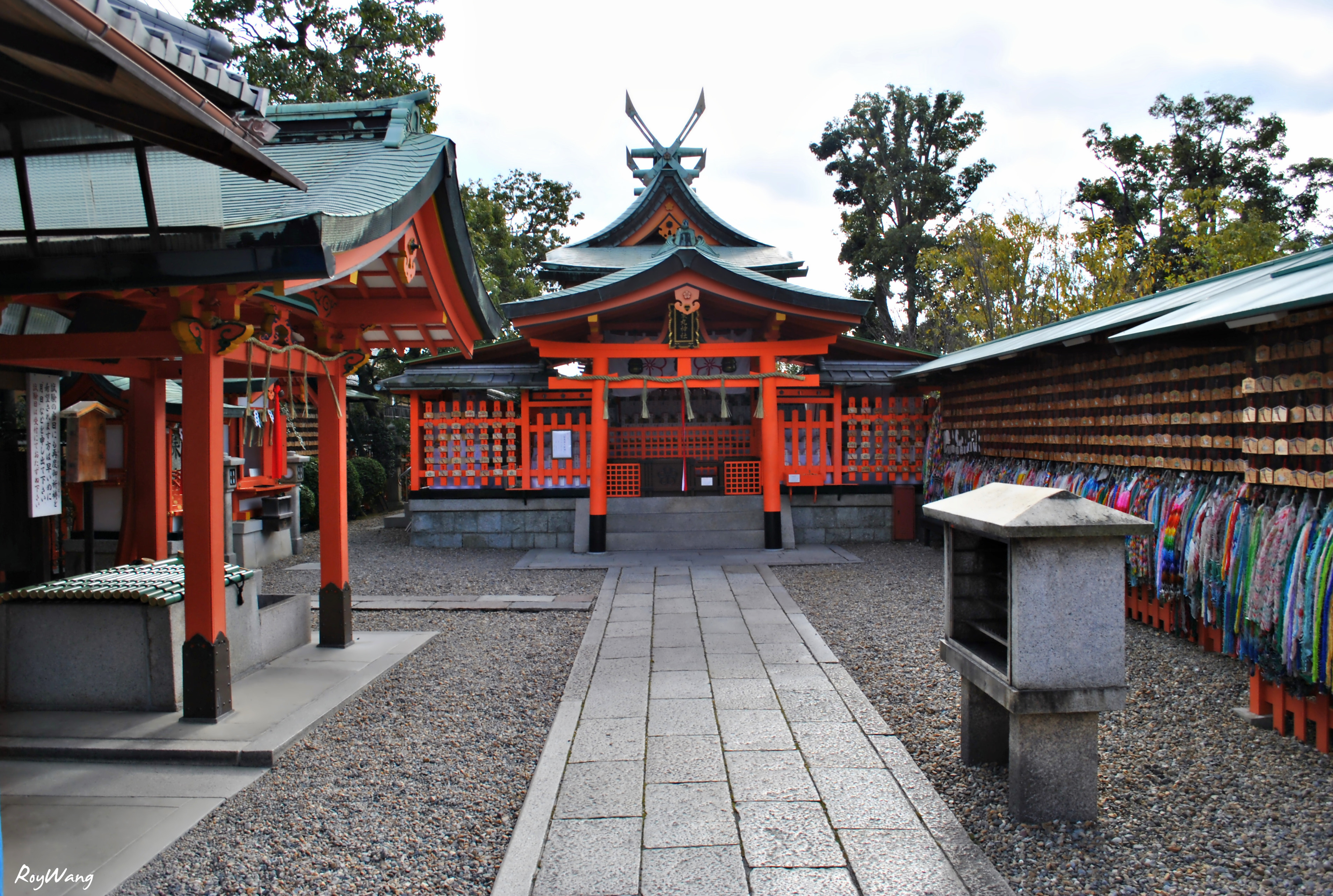 伏见稻荷大社 一睹千本鸟居|摄影|风光|Roywang - 原创作品 - 站酷 (ZCOOL)