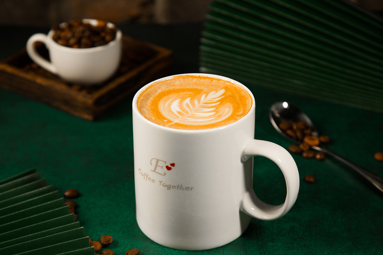 午后两点的咖啡