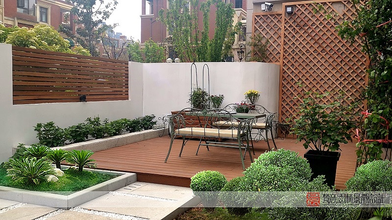 庭院设计实景案例——郑州天伦庄园别墅178平米花园