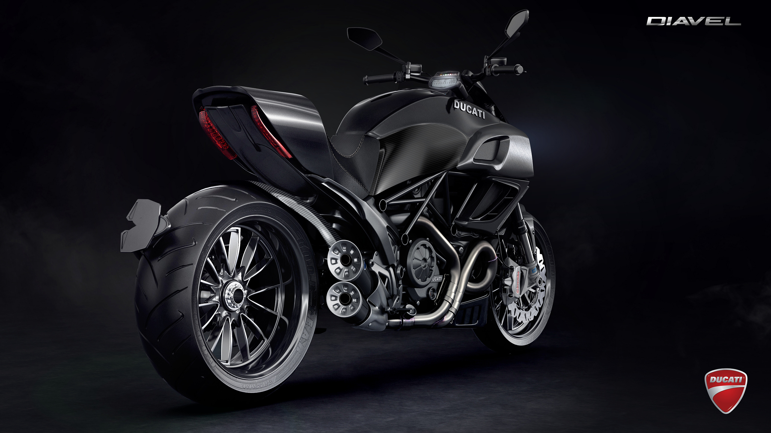 DUCATI DIAVEL 杜卡迪 大魔鬼