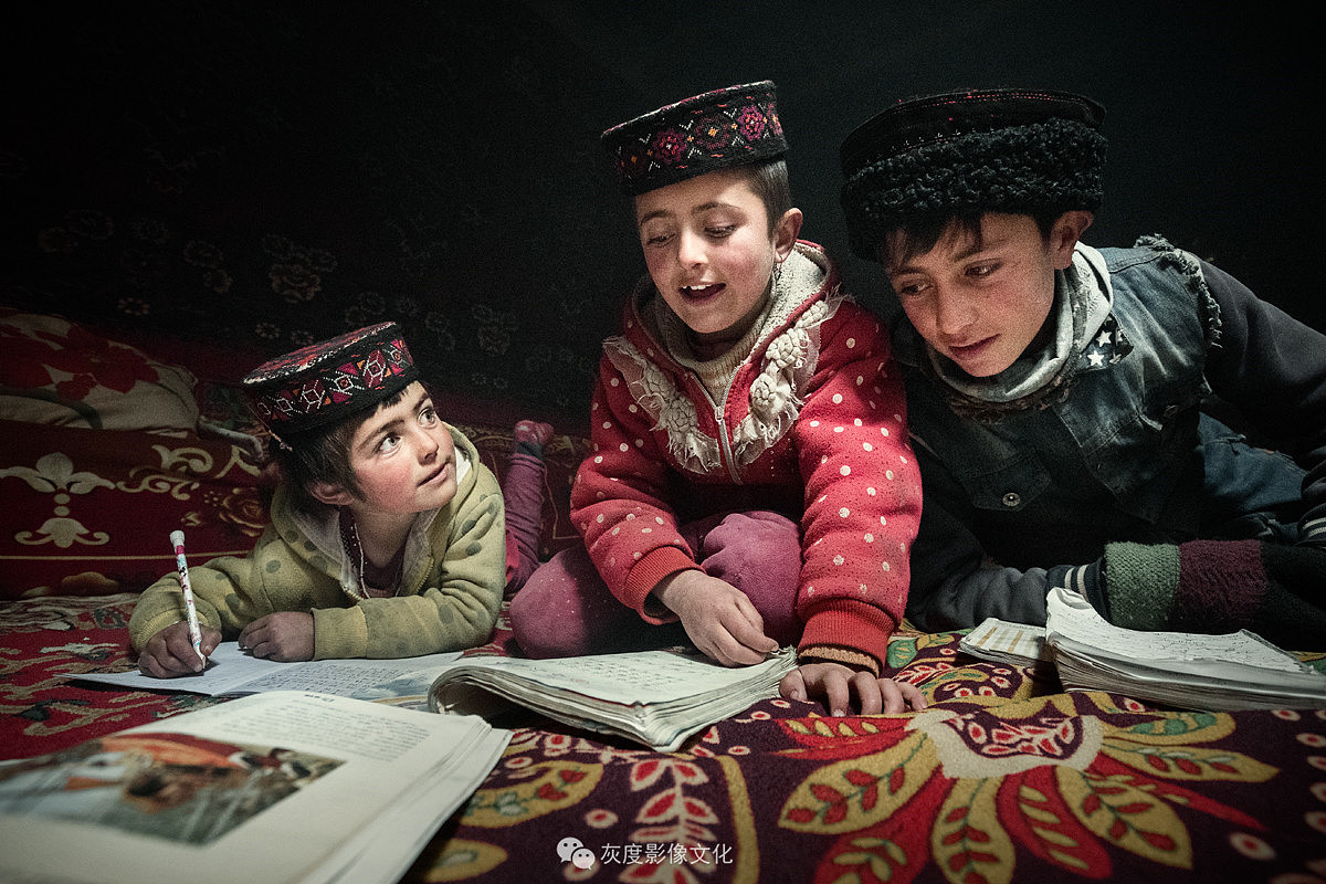 新疆塔吉克族的生活图景-方莉摄影作品