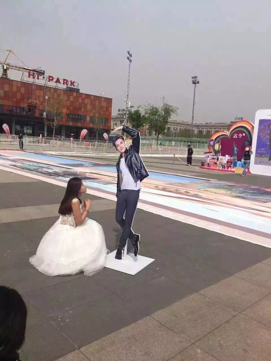 鹿晗生日3D画,420m长达千余平米,来达令App