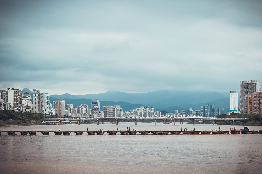 愿用自己喜欢的方式度一生|人像|摄影|小莉爱吃