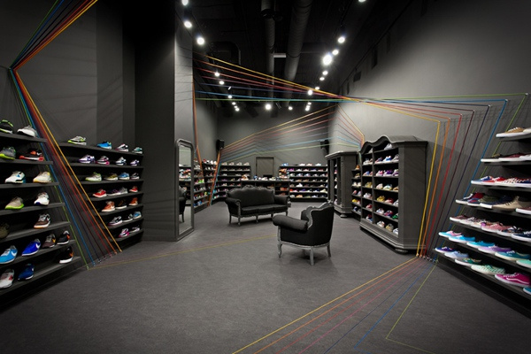 RUN活力运动鞋店-成都服装店装修|室内设计|空