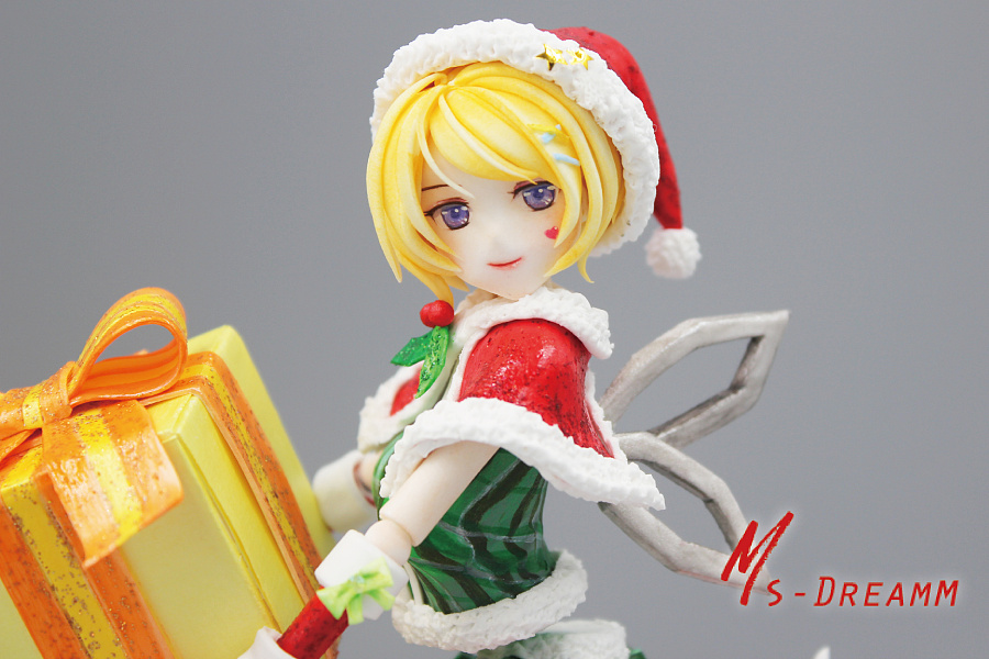 MsDreamm「圣诞奥利安娜」手办 英雄联盟周