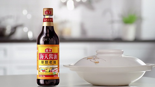 海天酱油:草菇老抽调和生活好颜色