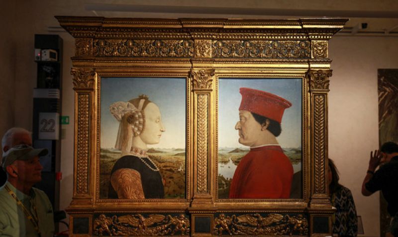 《乌尔比诺公爵双联画》这幅画,大家应该有点熟悉,这是弗朗切斯卡为