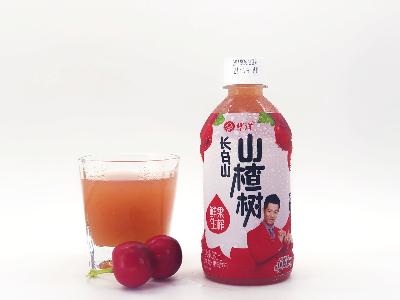 华洋山楂汁饮料实物拍照