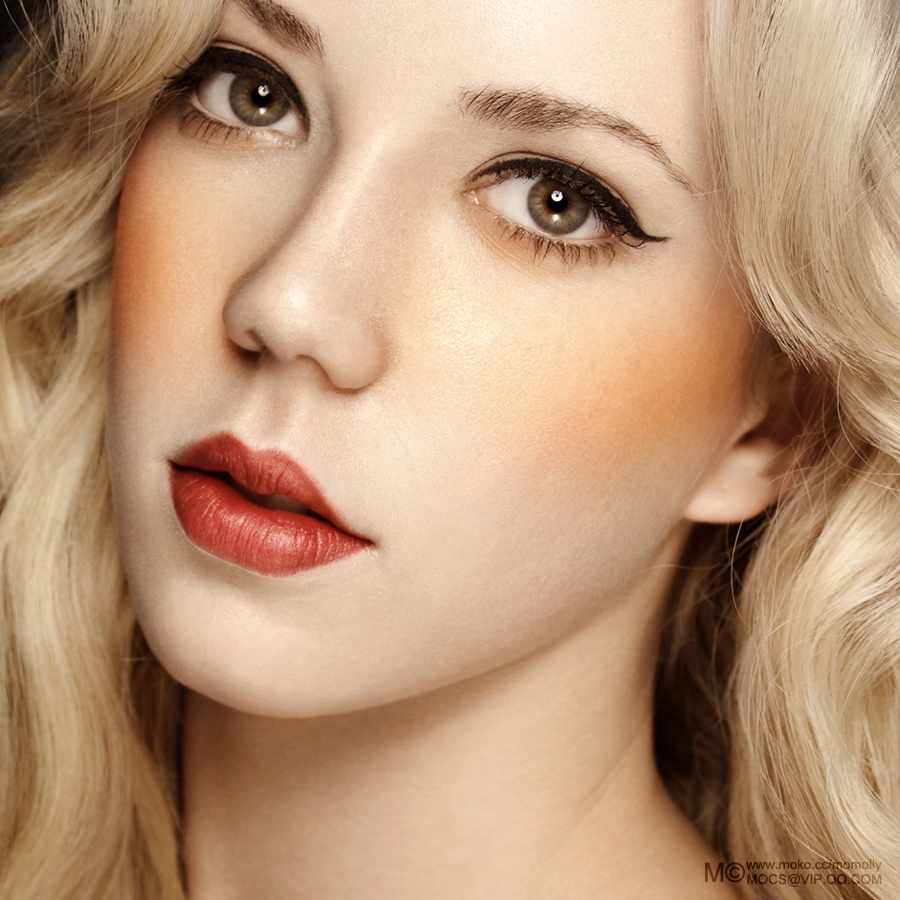 查看《人像修饰.》原图,原图尺寸:900x900