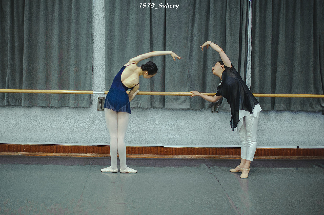芭蕾舞者为什么毫不费力就能用脚尖站立？看完涨姿势了 - 知乎