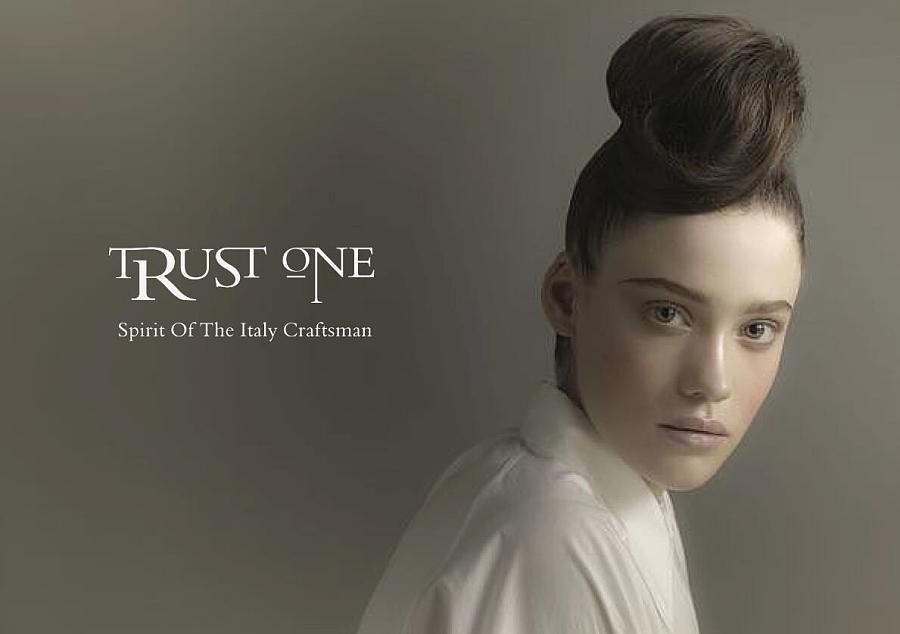 服装设计师品牌【trust one】logo提案|标志|平面