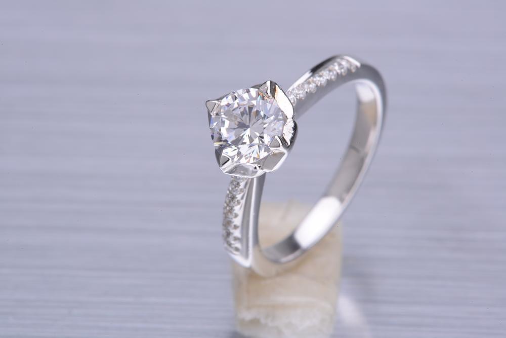 火彩钻戒铂金饰品精修