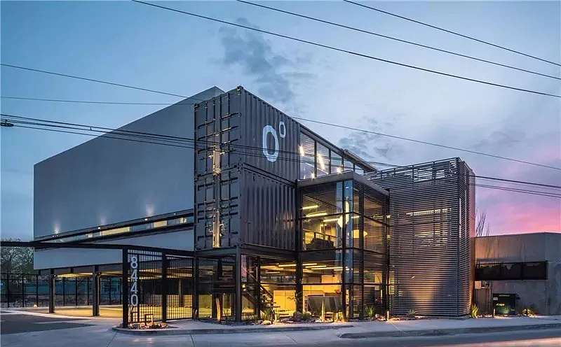 加拿大集装箱创新现代风办公楼
