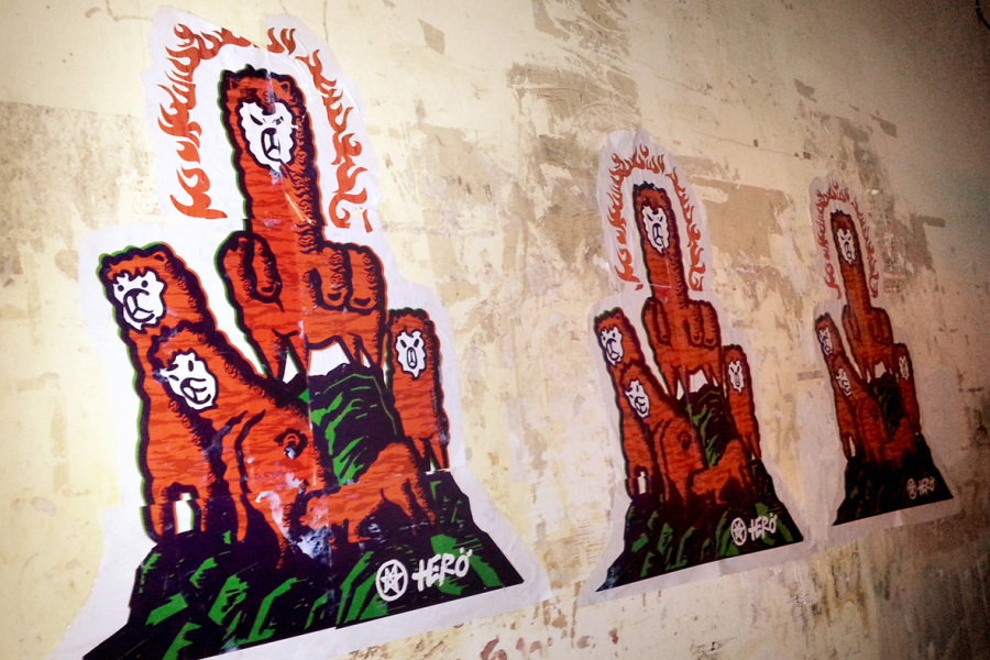 疯狂都市动物园,HERO 的街头贴纸艺术。|涂鸦