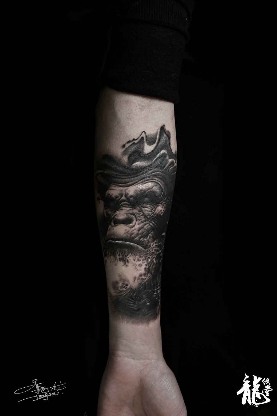 小臂猩猩黑灰写实纹身|其他手工|手工艺|龙绣堂