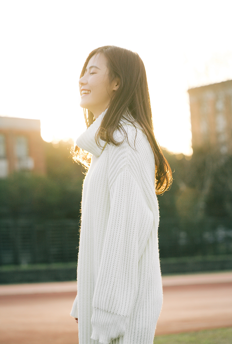 逆光下你的样子|人像|摄影|鹿屿溪 - 原创设计作品 - 站酷 (ZCOOL)