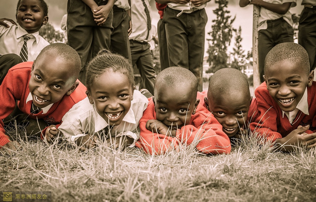 骑在非洲-路上随拍的一些非洲儿童|摄影|风光摄影|杜风彦 - 原创作品 - 站酷 (ZCOOL)