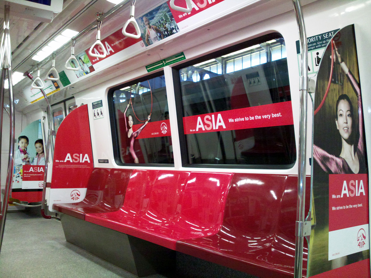 2008年AIA友邦保险新加坡地铁车身广告