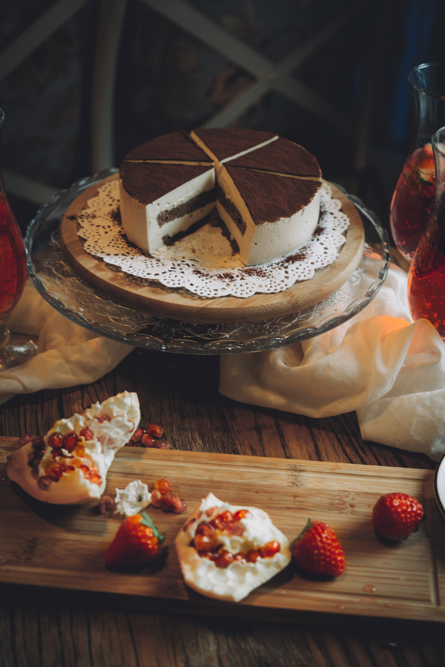 樱桃落尽春归去,蝶翻轻粉双飞|静物|摄影|chenm